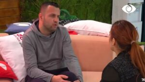 Luizi i zhgënjyer: Legen në shtëpi nuk më bën dot njeri !