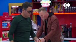 E di që u ndjeve keq, Genti përballet me Armaldon