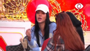 Lashë familjen për atë... ai nuk më linte të punoja, Efi flet për ish të dashurin!