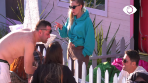 Ylli i shtëpisë, Luizi ngacmon Kiarën