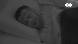 Çfarë ndodhi gjatë natës? Luizi bie pre e vajzave në Big Brother