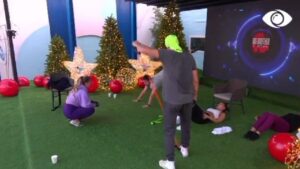 Unë dhe ti të fortë, Olta shikon veten në finale me Amosin?!