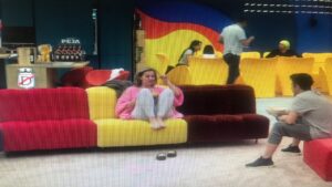 Parashikoj një furtunë/ Olta dhe Amos flasin me 'kode': O zemra ti më kupton në ajër mua