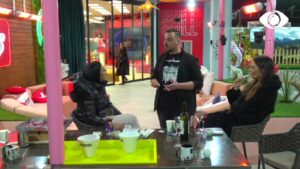 Nuk ka nevojë të ngresh zërin/ Sqarohen Mikela dhe Ronaldo