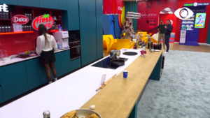 Luizi i tregon forcën Kiarës: Vëre gishtin te njëri dhe e shkatërroj