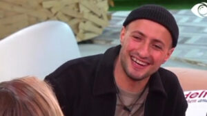 “Sjellja e disa banorëve këtu nuk më pëlqen”/Për kë po flet Olta me Kristin?