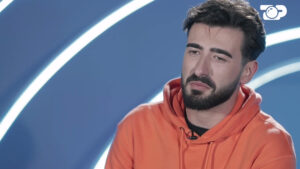 Një banor i ri pjesë e shtëpisë së Big Brother Vip 2/ Zbret me parashutë në shtëpi, njihuni me të