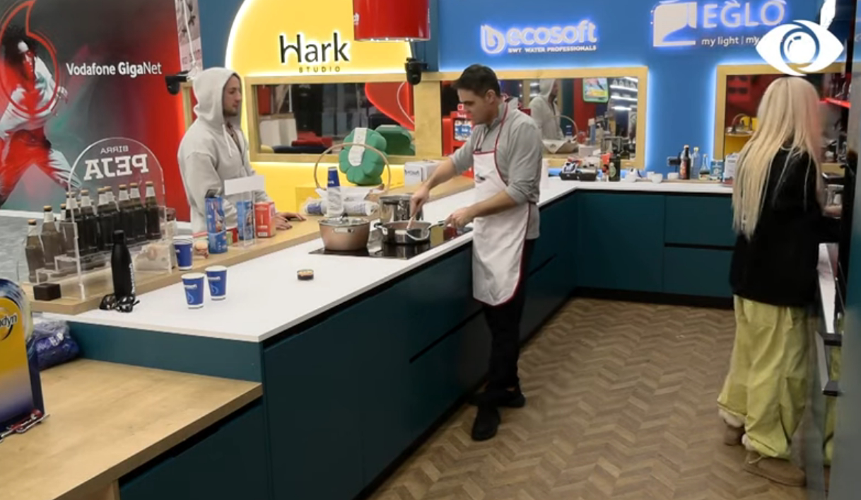 “Ta shohësh koshin plot”/ Armaldo i revoltuar me higjienën në tualete