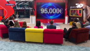 “Banorët e rinj i shoh si turistë”/ Luizi debaton me Diolën dhe Nitën