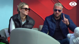 Kejvina-Luizit/ ‘Bën 100 role në një minutë’