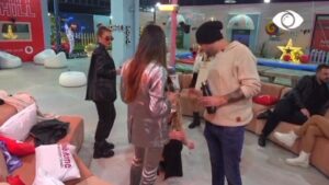 A ja lëmë 2022 të gjitha?/ Luizi ngacmon Kiarën!