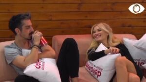 “Mos u merr kaq shumë me mua”, Dea habit Amosin