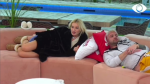 Qaja para se të hyja në transmetim, Dea Mishel rrëfen betejën me ankthin gjatë She's On Top