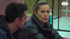 Do marr valixhet, do iki/ 'Shpërthen' Olta: Nuk dua të rri dhe të dëgjoj...