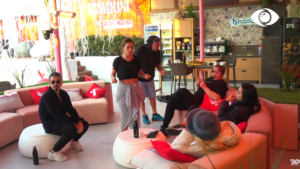 Olta përpiqet t'i pajtojë, Efi dhe Kejvina ngrenë sërish zërin kundër njëra-tjetrës