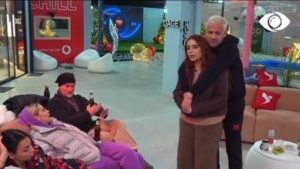 “Mund të ikë Tea”/ Banorët diskutojnë eleminimin e radhës