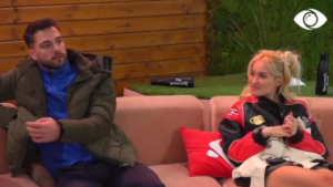 Më ka ndenjur afër kur erdha/ Eni zgjedh vajzën që i pëlqen më tepër në shtëpi