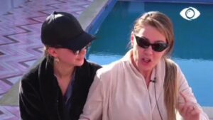 Luizi dhe Olta imitojnë Armaldon, banorët shkrihen gazit