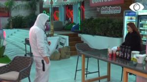 Ka vendosur të bëhet hija ime/ Luizi mbikqyr Tean ndërkohë që ajo përfundon buxhetin