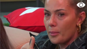 Sikur e ndjente që do ikja/ Olta përlotet ndërsa flet për djalin