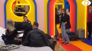 Ia bëra vetes/ Luizi sqaron banorët mes lotësh, Kejvina e përqafon: Kërkoju falje të gjithëve!