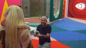 Propozimi për martesë/ Luizi bën “prova” në Big Brother