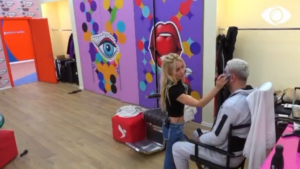 I bëj të qajnë në banjë me radhë/ Luizi-Deas: Kejvina erdhi të bënte zhurmë kur po bëja trajtim