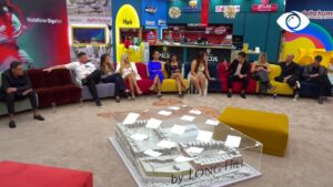 “Nuk fitohen 100 mijë euro me debat enësh”/ Kush do dalë sonte? Banorët: Na kanë lodhur…