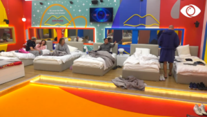 Mua më ke në krah/ Luizi dhe Olta ngacmojnë Maestron