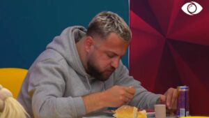 S'më ka sjellë kafen/ Kiara për Luizin: Kam të drejtë të mërzitem me të! 