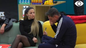 Më thua që ai ma bën trurin dhallë?!/ Nita sqarohet me Armaldon