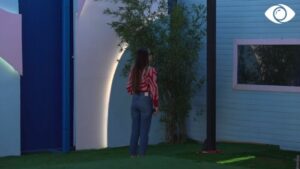 “Luani është i fortë”/ Kiara tenton të komunikojë përmes murit