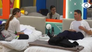 Banorët bëjnë provat për shfaqjen “Pallati 176”