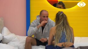 Kush do ti ta ketë radhën/ Olta diskuton me Kristin për nominimet 