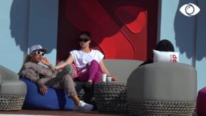 Banorët ankohen për papastërtinë, diskutojnë me njëri-tjetrin