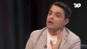 Unë jam ai tradhëtari, ai maskarai, ai qeni…/ Shpërthen Armaldo, debaton ashpër me Zhaklin