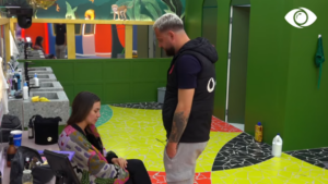 “8 vetë i kam kundër”, Luizi bisedon me Kiarën