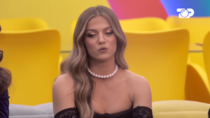 Dea dhe Nita e dhurojnë çmimin për fëmijët me autizëm