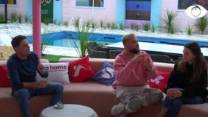 Luizi: Do i pres kokën oktapodit/Qetsori debaton me të