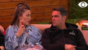 Mos  merrem fare me Jonën/Olta-Armaldos: Ta paketojmë!