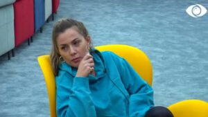 Olta i kërkon një nder Luizit