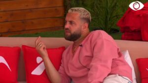 Më vjen keq që lidhja me Kiarën përdoret për lojë/ Luizi bisedon me banorët