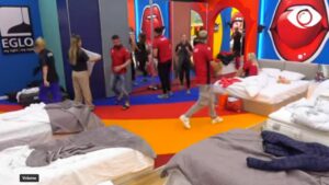 Eksluzivisht për ta! Banorët veshin fanelat e reja të Kombëtares