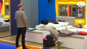 A më the do jesh krahu im i djathtë/ Luizi pyet Jorin pse votoi Deamishelin për lider