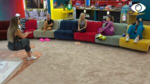 Je pjesë e sistemit/ Dea diskuton me Oltën: Me Luizin bëjmë ironi!