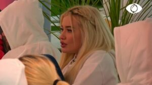 Sqarimi Dea-Olta: Ndjej një lloj afrimi dhe largimi me ty!