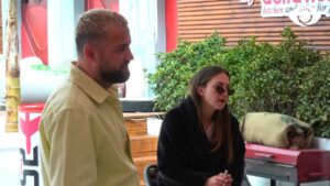 Luizi diskuton me Armaldon: Kiara të shqyen ty! 