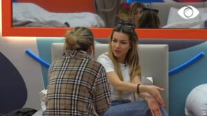 “Nuk kam dashur të të ul”/Fotini sqarohet me Antonetën