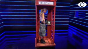 Kush të ndau ty prej meje/ Dea flet me mamanë në telefon, përfshihet në lot