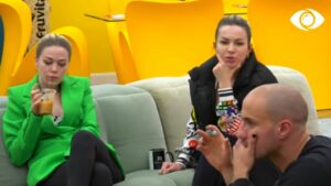 Kristi refuzon ti kërkojë falje Antonetës/ Luizi: Për mua është zarf i zi!